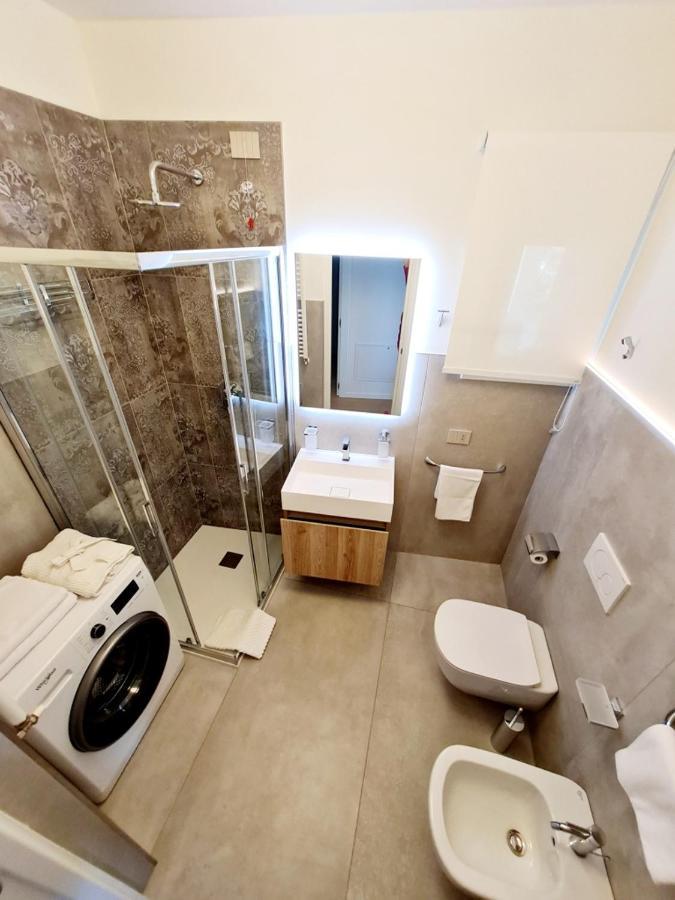 Sole Di Diana Luxury Apartments Песк'єра-дель-Гарда Екстер'єр фото