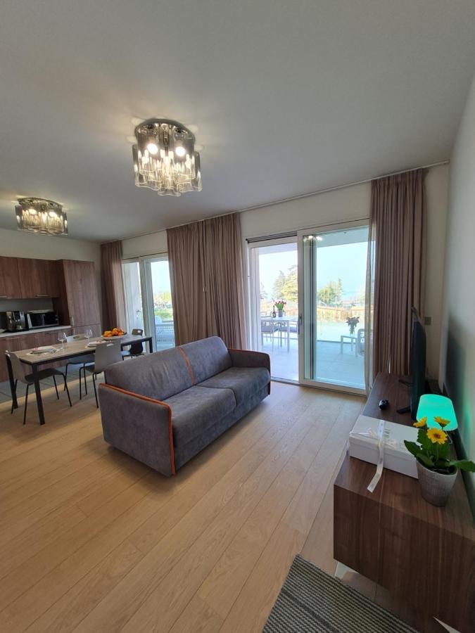 Sole Di Diana Luxury Apartments Песк'єра-дель-Гарда Екстер'єр фото
