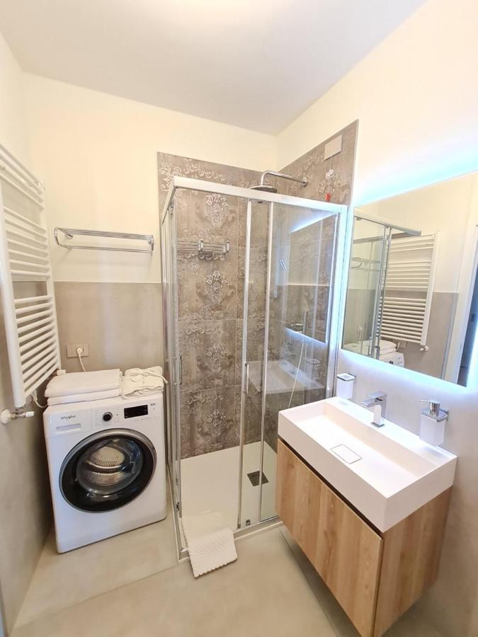 Sole Di Diana Luxury Apartments Песк'єра-дель-Гарда Екстер'єр фото